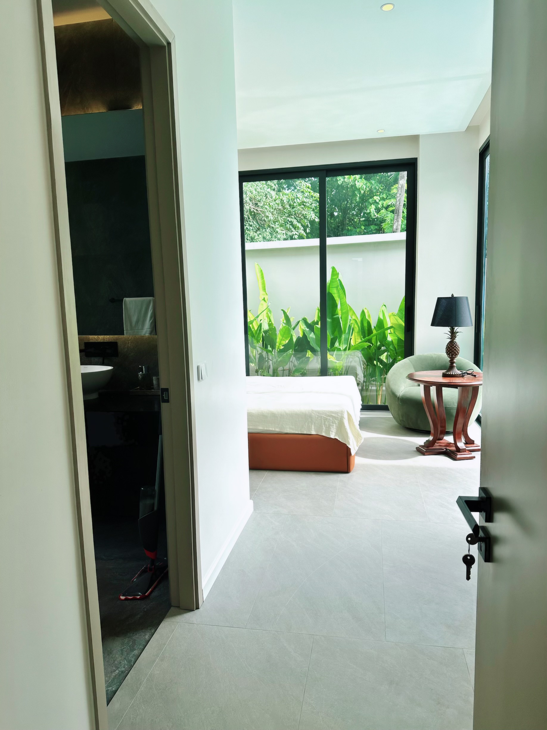 Charm Pool Villa Honeywood in Rawai Phuket — interior photograph 7