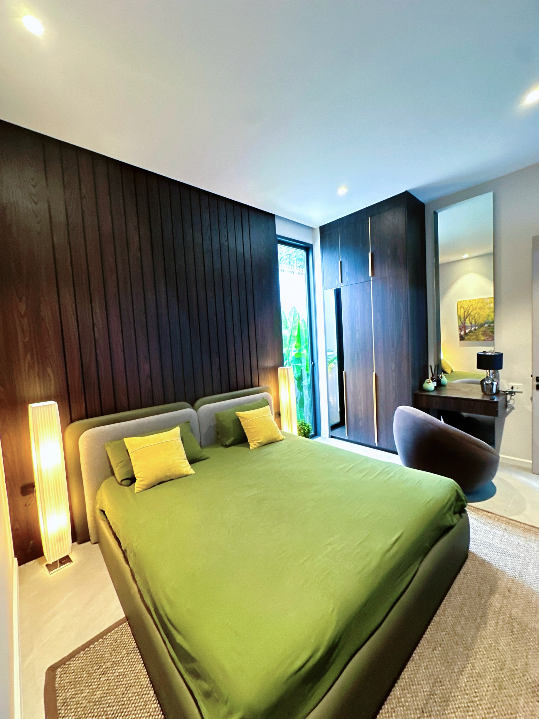 Charm Pool Villa Honeywood in Rawai Phuket — interior photograph 16